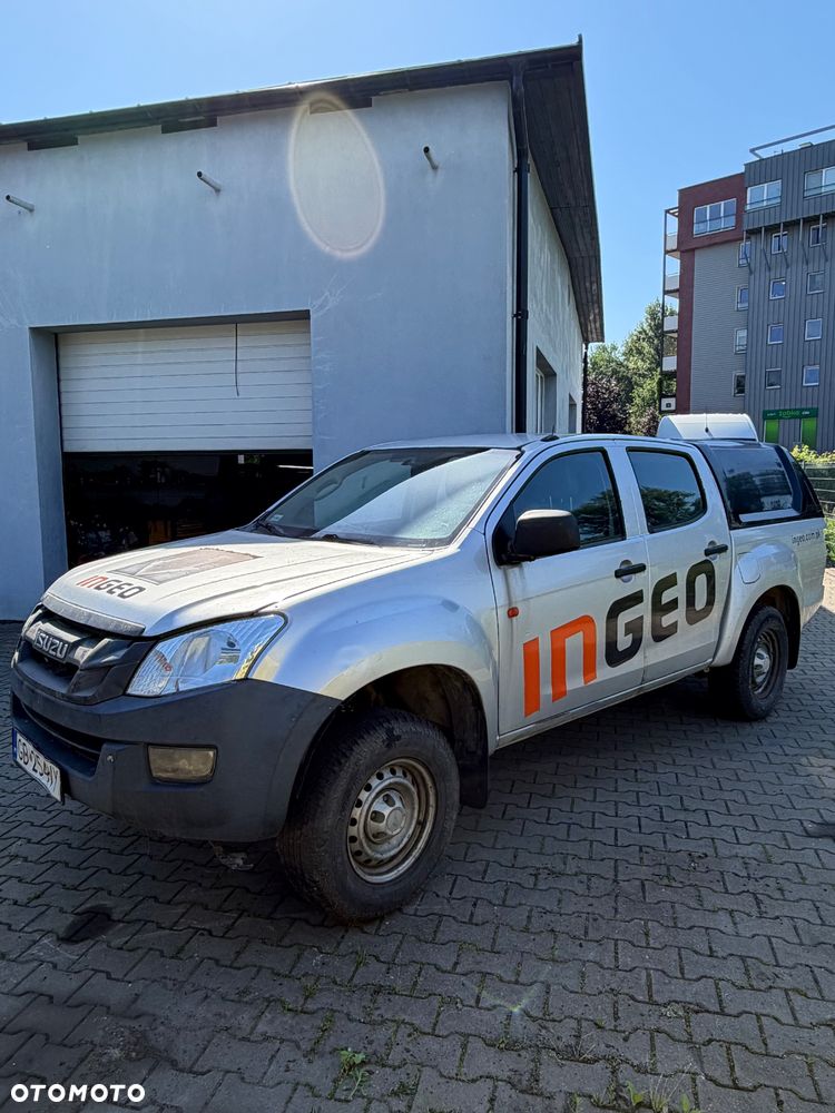 Isuzu D-Max 2.5 DC L - 2