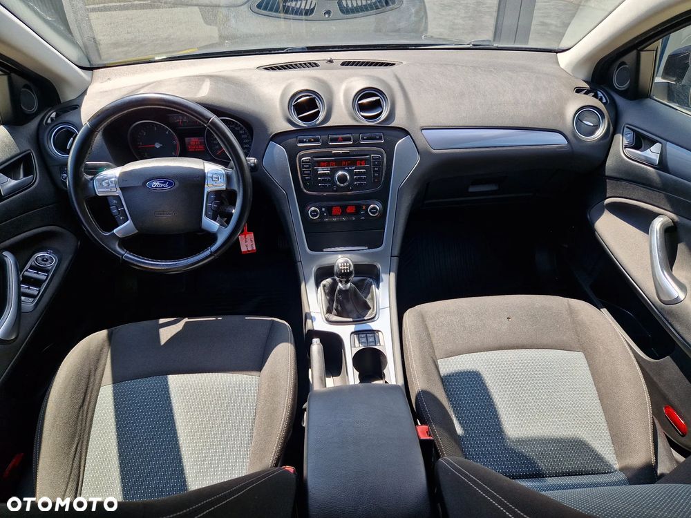 Ford Mondeo 2.0 TDCi Gold X - 14