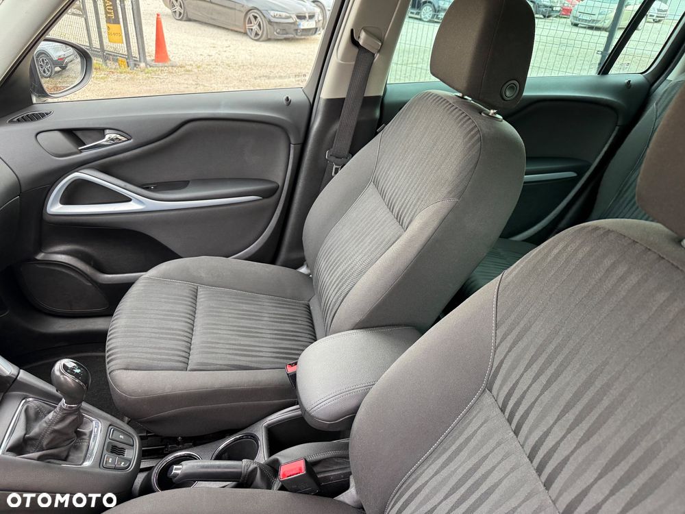Opel Zafira 1.4 Turbo Active - 28