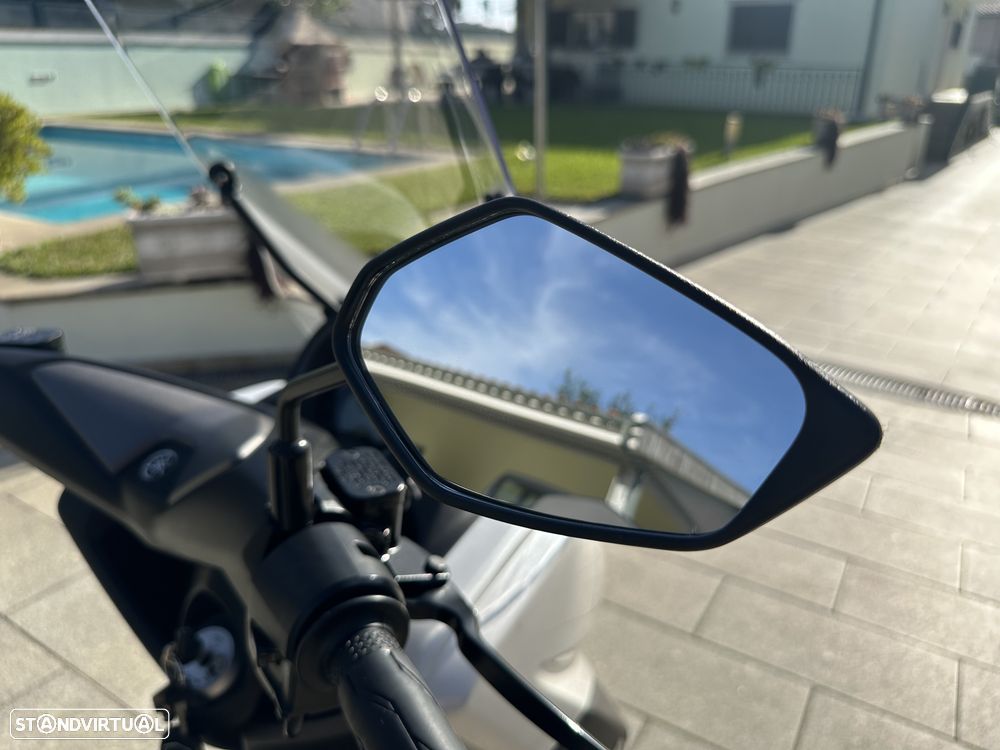 Yamaha NMAX 125 com Pack Urban - 41