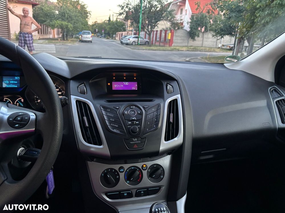 Ford Focus - 9