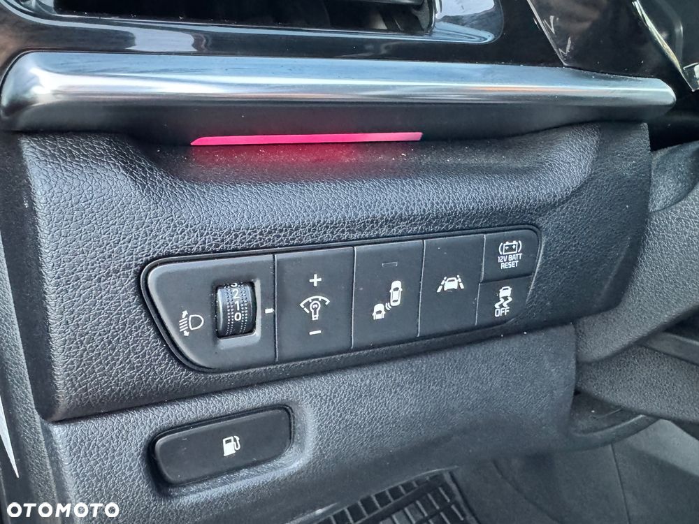 Kia Niro 1.6 GDI Hybrid L Business Line - 14