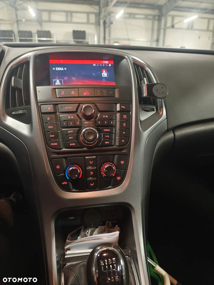 Opel Astra 1.6 CDTI Dynamic - 8