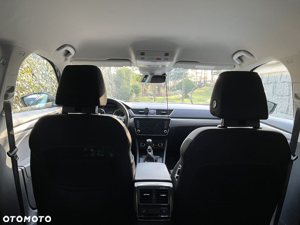 Skoda Superb 2.0 TDI Style - 31