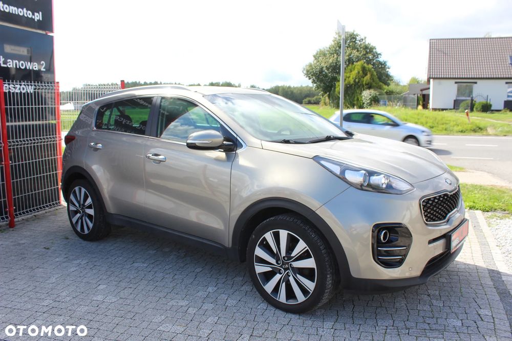 Kia Sportage 1.7 CRDI 2WD ISG Dream-Team Edition - 9