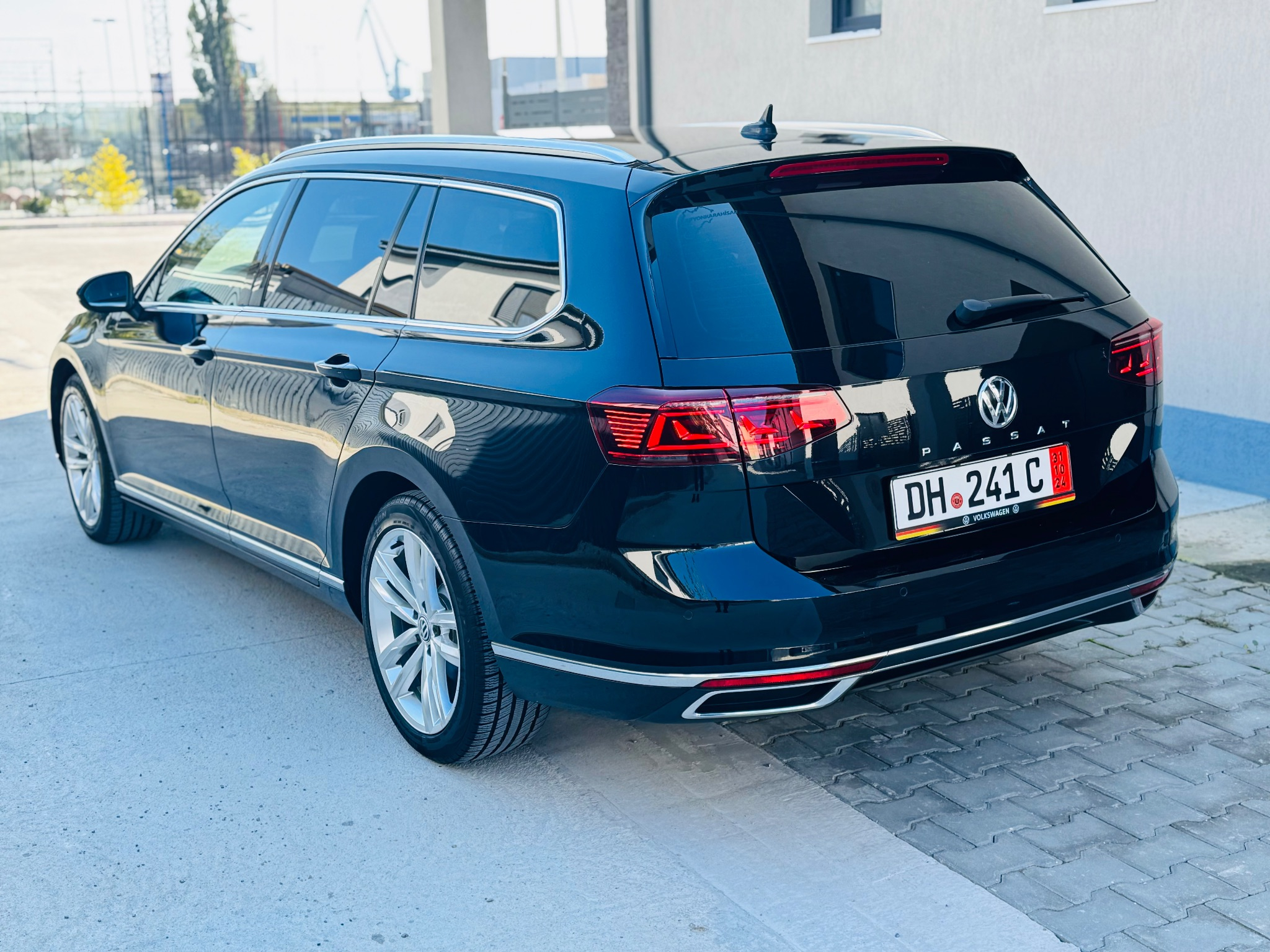 Volkswagen Passat Variant 2.0 TDI DSG Highline - 6