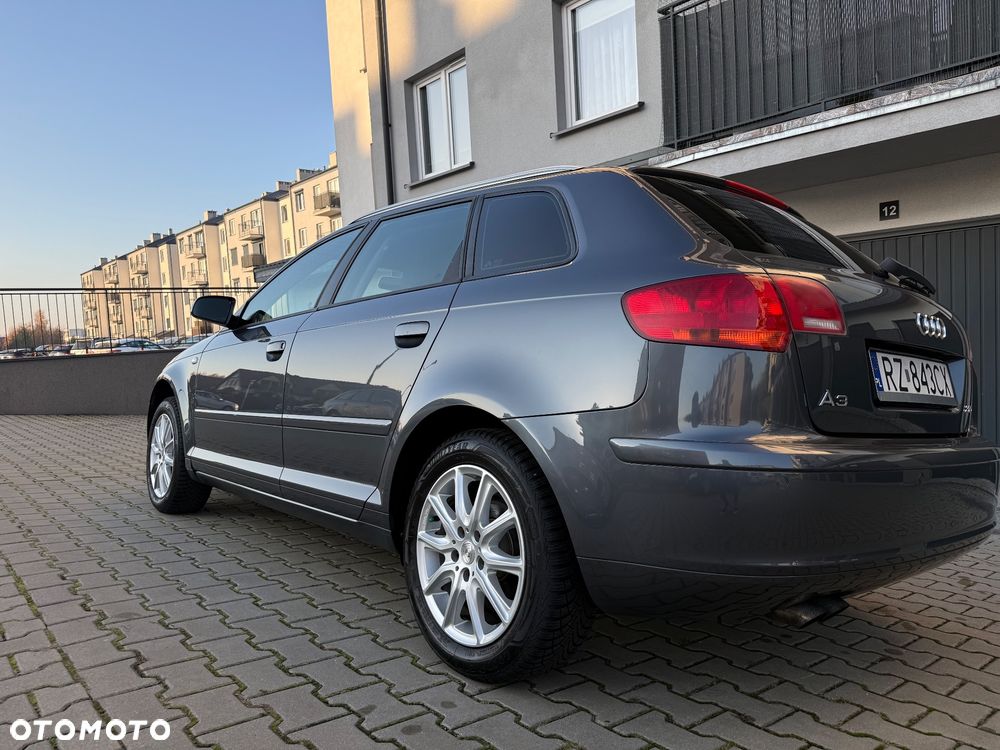 Audi A3 Sportback - 12