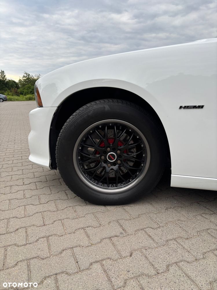 Dodge Charger 5.7 V8 RT - 14