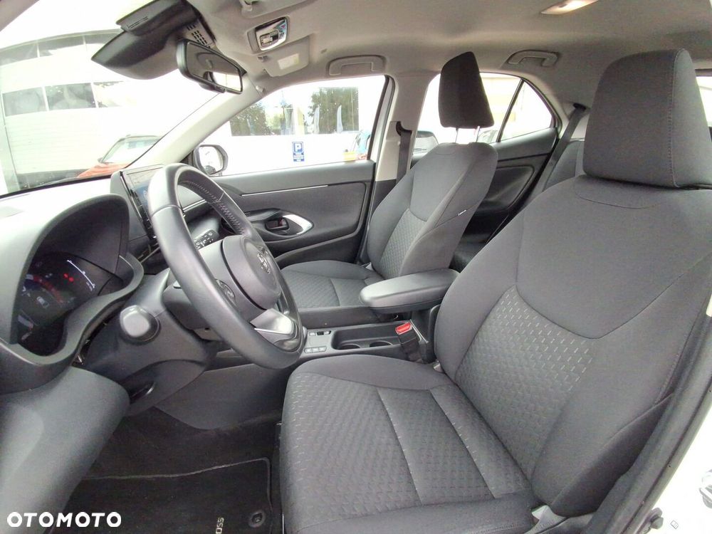 Toyota Yaris Cross Hybrid 1.5 Comfort - 13