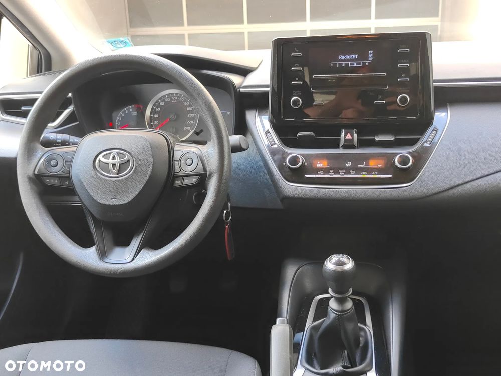 Toyota Corolla 1.6 Active - 19