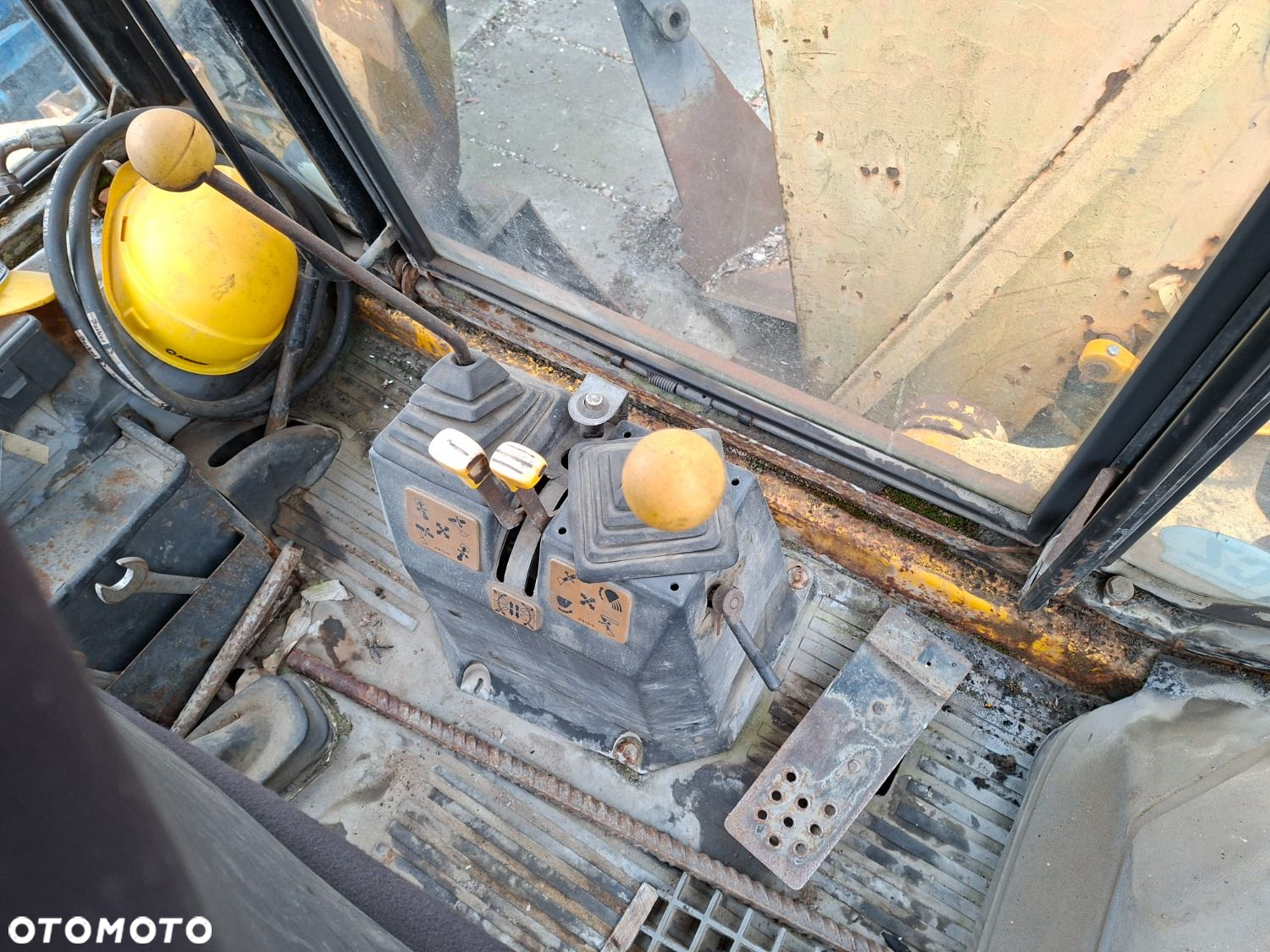 JCB 3Cx 4X4 - 13