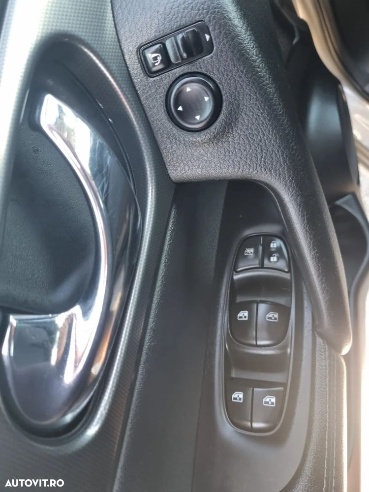 Nissan Qashqai 1.5 DCI DCT N-CONNECTA - 16