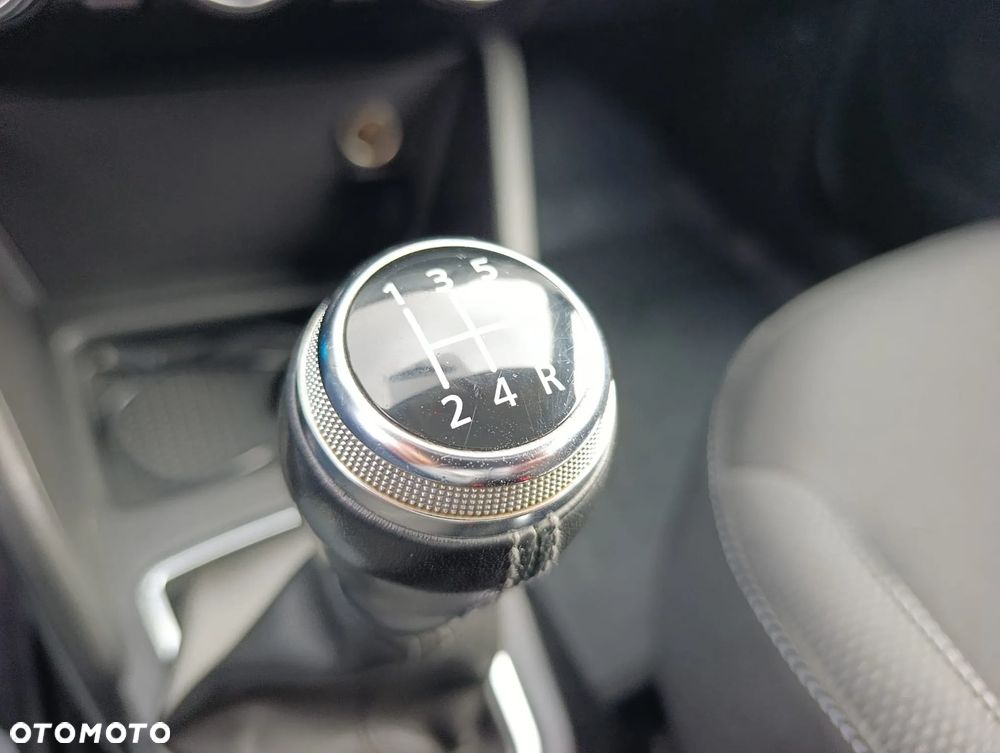 Dacia Duster 1.6 SCe Outdoor S&S - 8