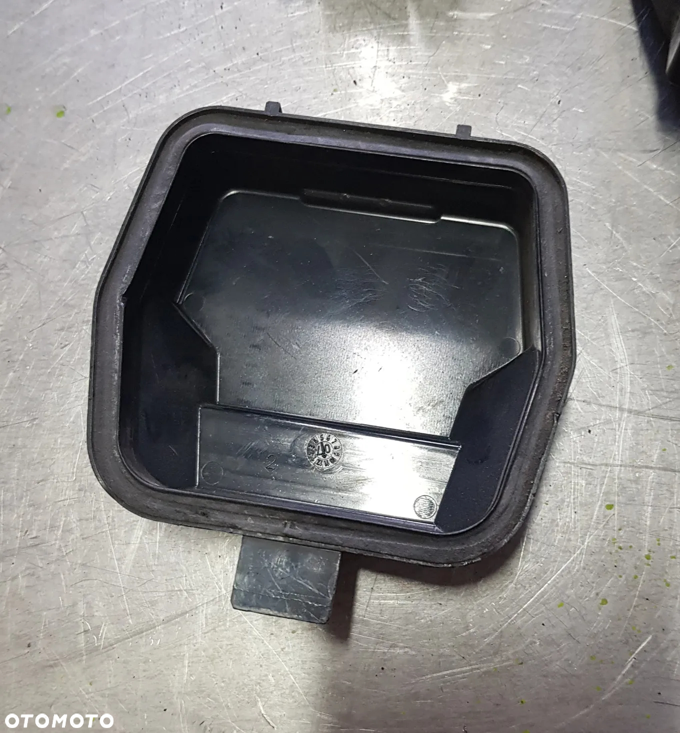 ZAŚLEPKA OSŁONA KLAPKA LAMPY PRZEDNIEJ PRZÓD SKODA SUPERB I 1 PRAWA LEWA 3U0 HELLA WYSYŁKA !!! - 2