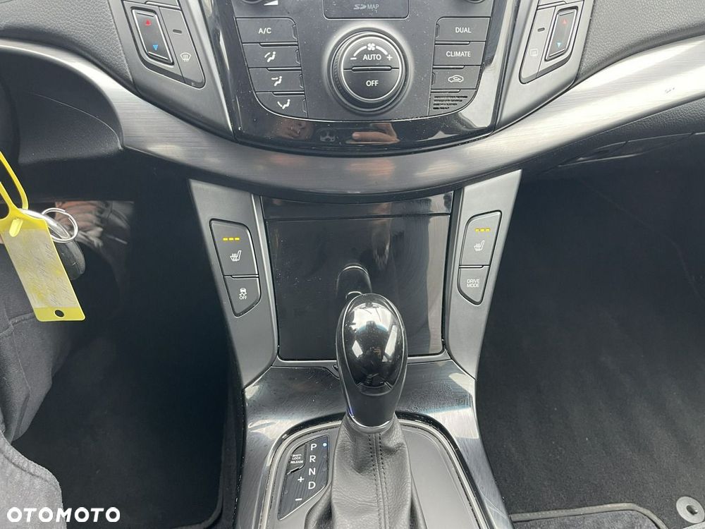 Hyundai i40 Kombi blue 1.6 CRDi DCT Space Plus - 11