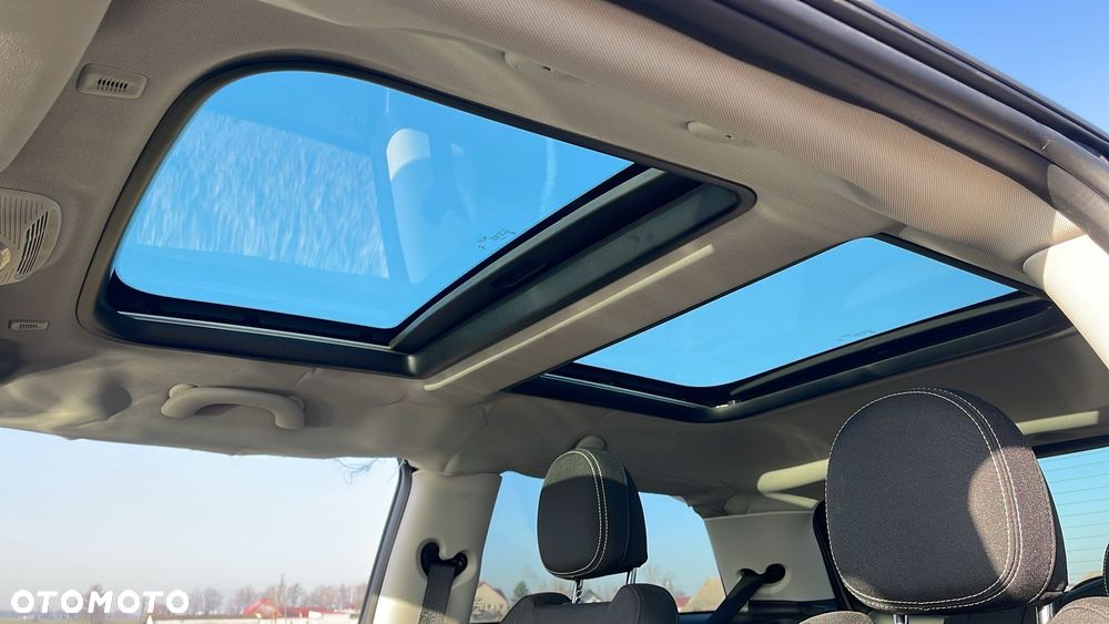 MINI Cooper SE Yours Trim - 17