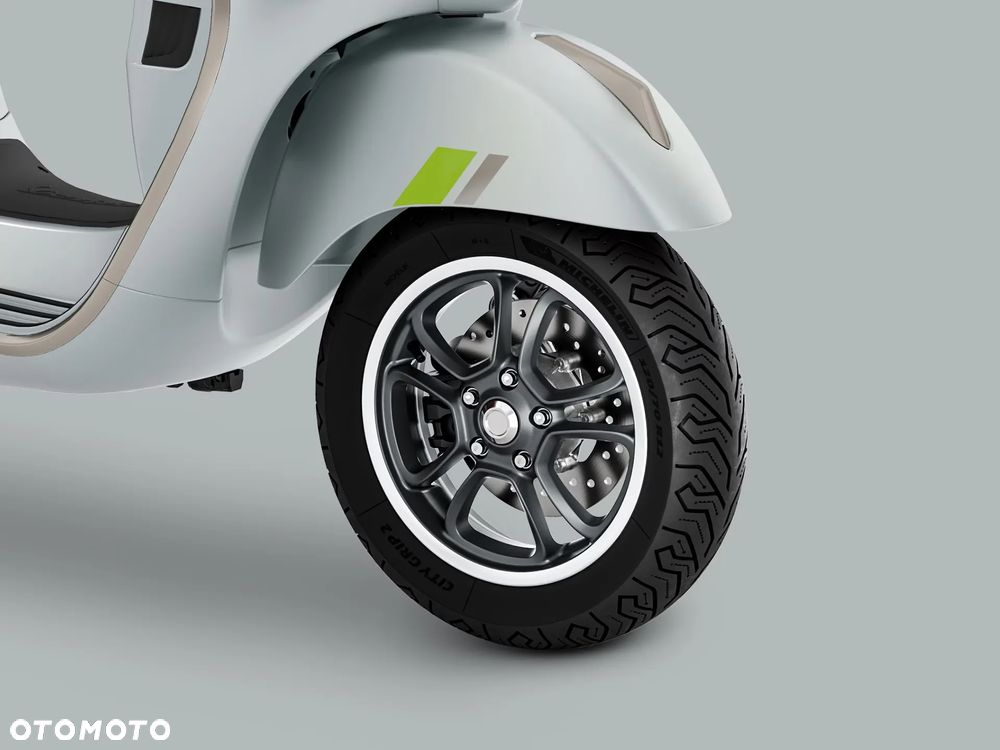Vespa GTS - 6