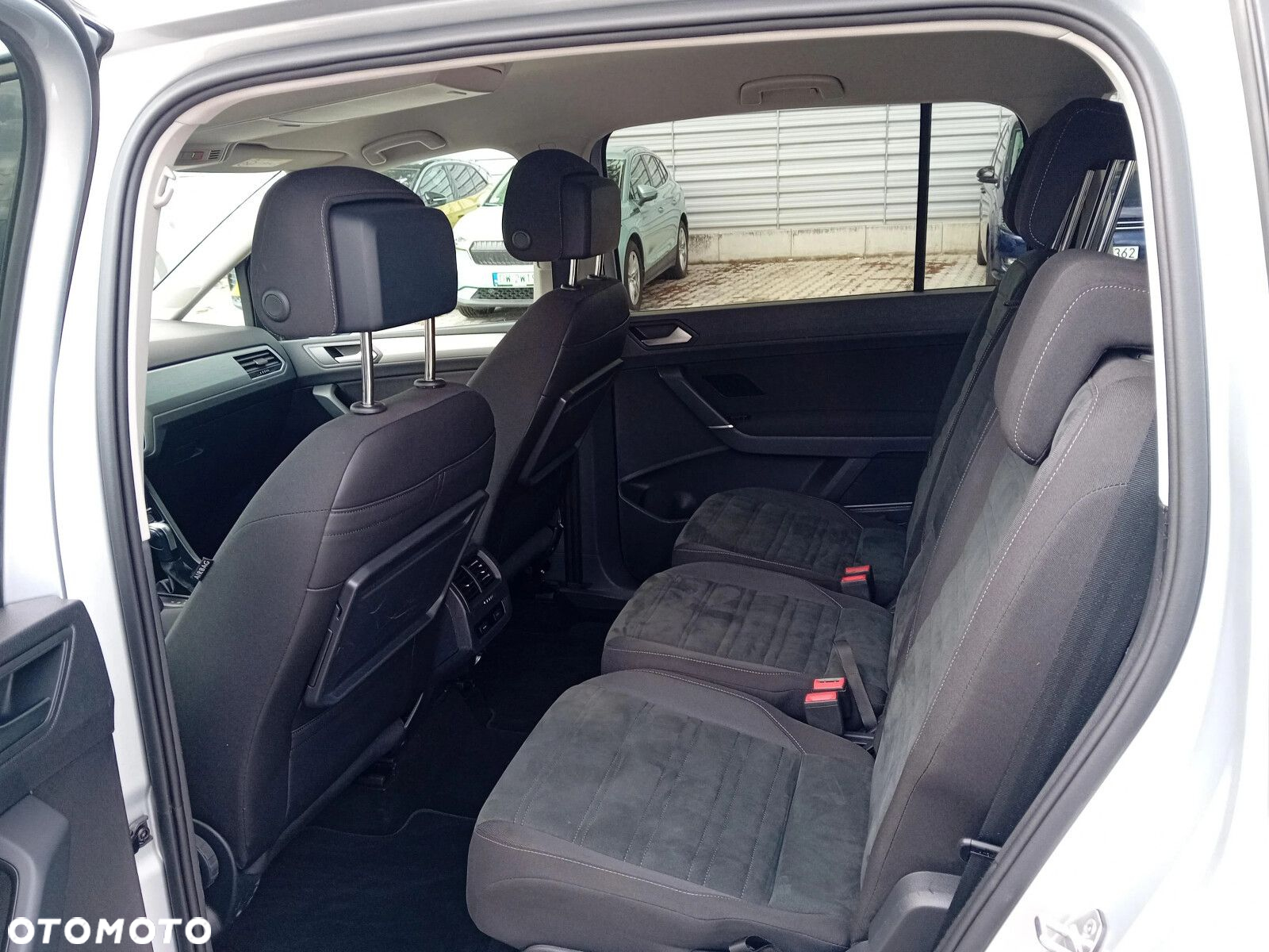 Volkswagen Touran 2.0 TDI BMT Comfortline DSG - 19
