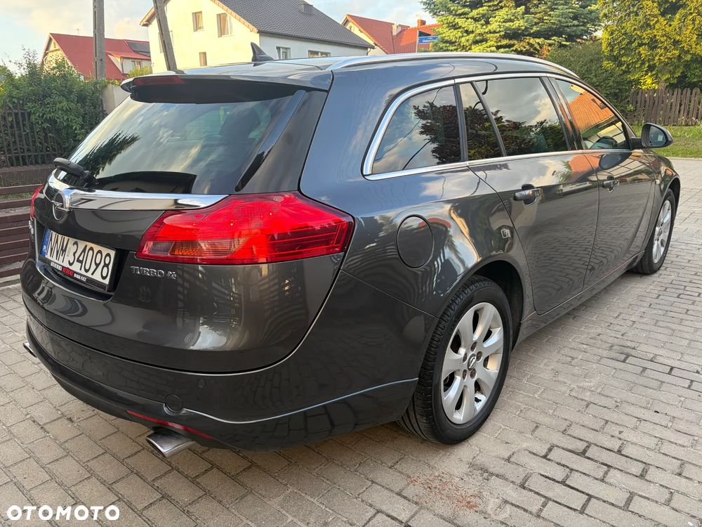 Opel Insignia 2.0 Turbo 4x4 Design Edition - 8