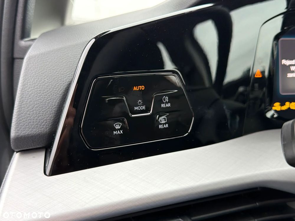 Volkswagen Golf 1.5 eTSI mHEV Pure DSG - 25