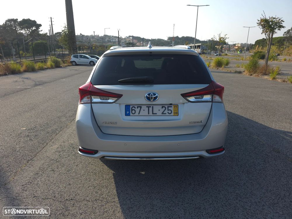 Toyota Auris Touring Sports - 12