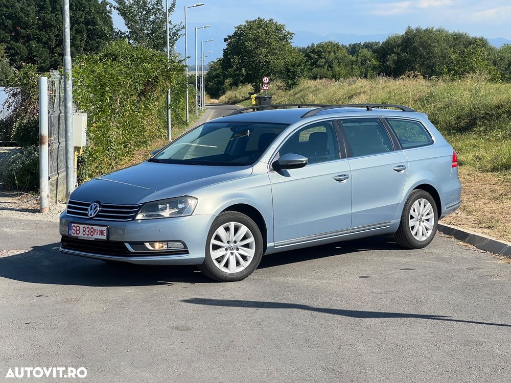 Volkswagen Passat - 1