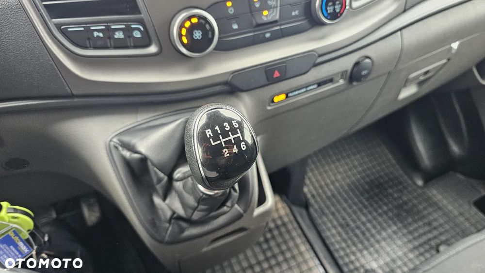 Ford Transit Custom - 14
