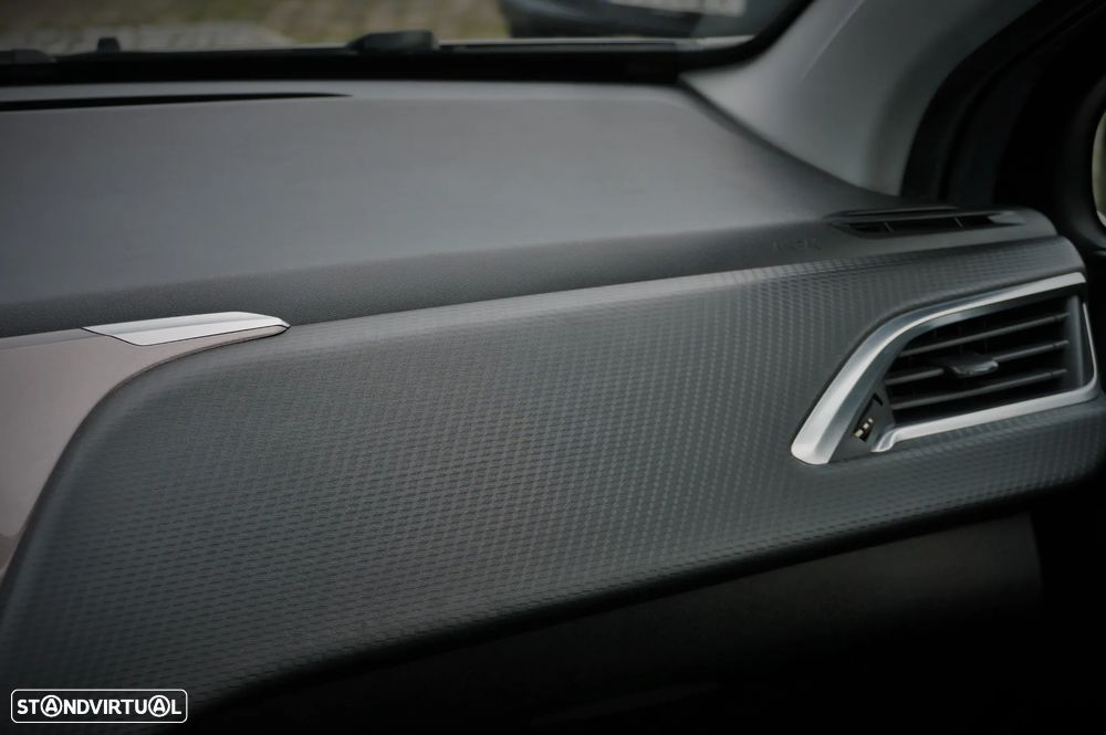 Peugeot 2008 1.4 HDi Active - 31