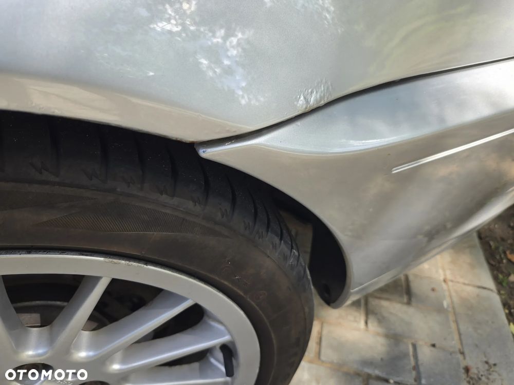 BMW Seria 3 323Ci - 10