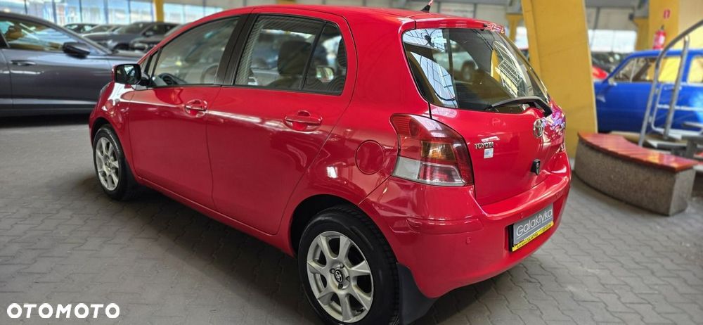 Toyota Yaris - 8