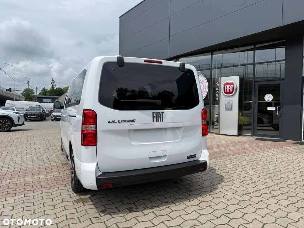 Fiat Ulysse Business EAT8 - 3