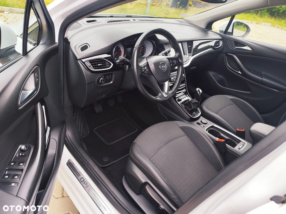 Opel Astra 1.4 Turbo Start/Stop Innovation - 13