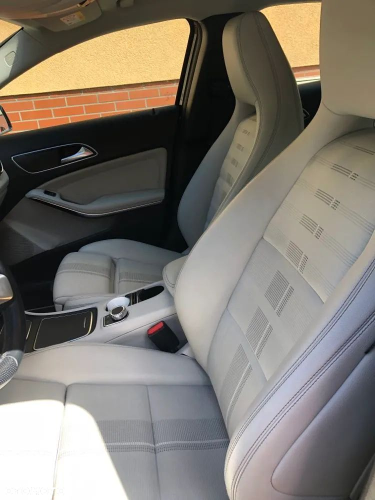 Mercedes-Benz GLA 200 7G-DCT AMG Line - 4