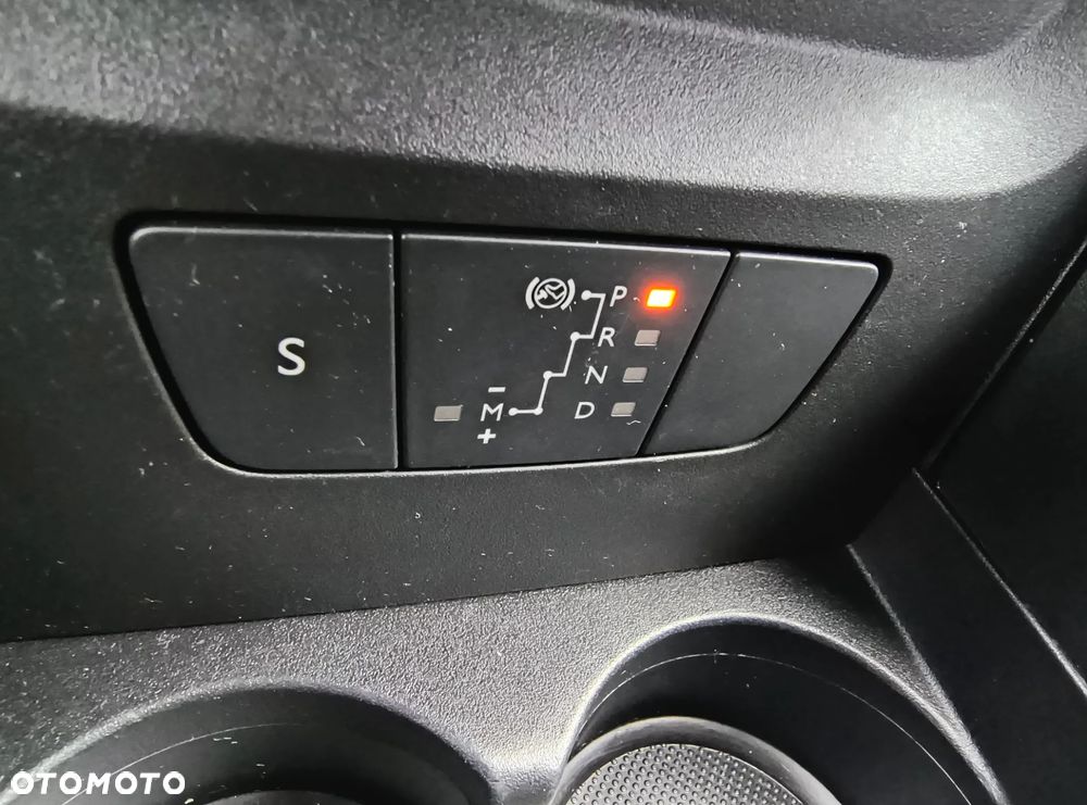 Citroën C3 1.2 PureTech GPF Shine S&S EAT6 - 22