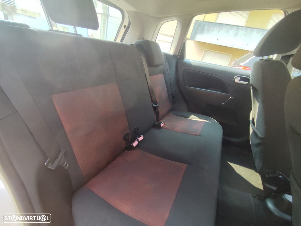Ford Fiesta 1.25 Zetec - 9