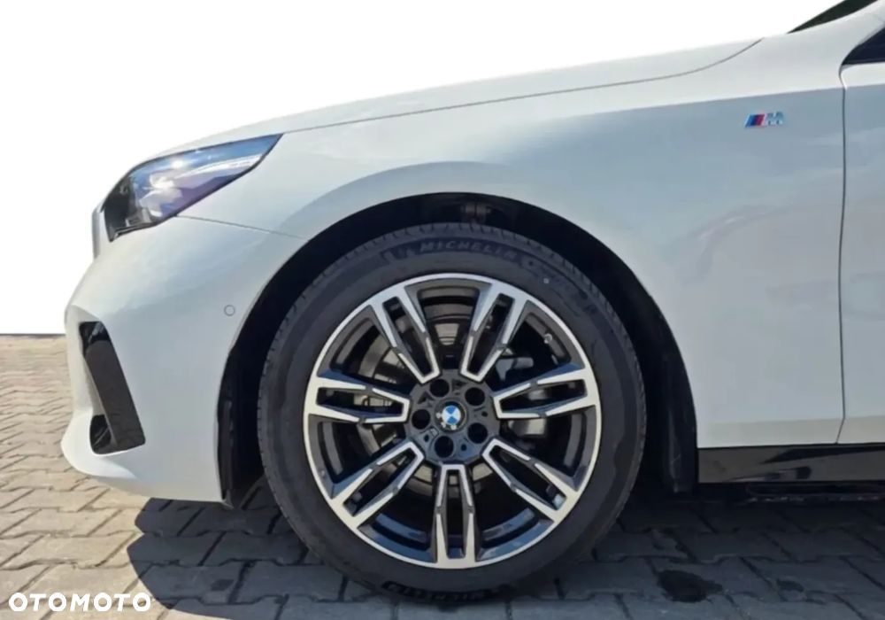 BMW Seria 5 520d xDrive mHEV M Sport - 8