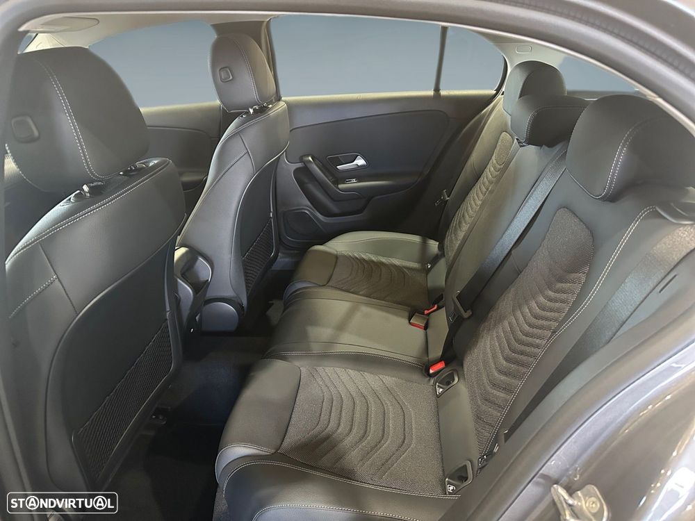 Mercedes-Benz A 250 e - 12