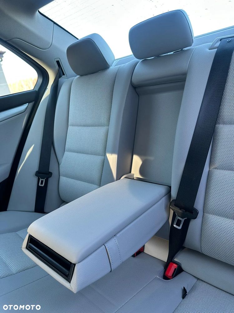 Mercedes-Benz Klasa C 180 Kompressor Avantgarde - 18