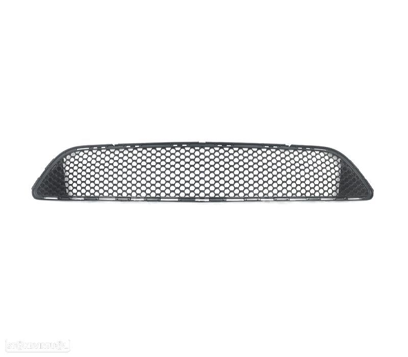 GRELHA INFERIOR MERCEDES CLASSE C W204 07-11 PRETA - 2