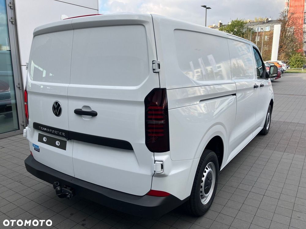 Volkswagen Transporter Transporter Furgon silnik: 2,0 l TDI 150 KM / skrzynia biegów: 8-biegowa automatyczna rozstaw osi: 3500 mm - 12