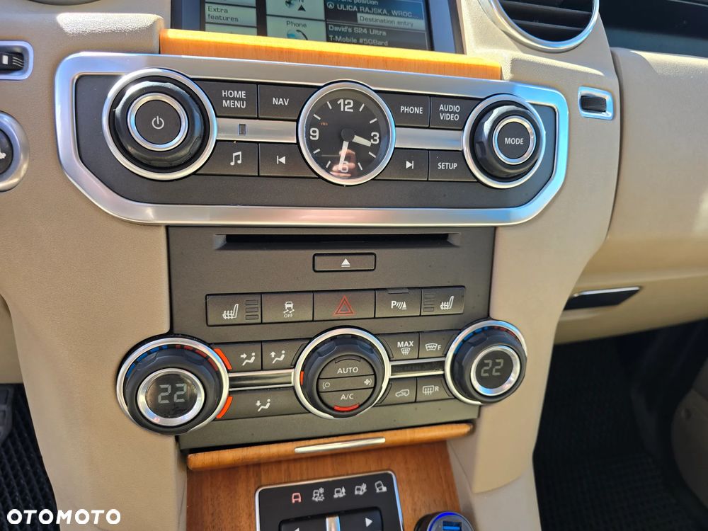 Land Rover Discovery 3.0 SD V6 HSE - 12