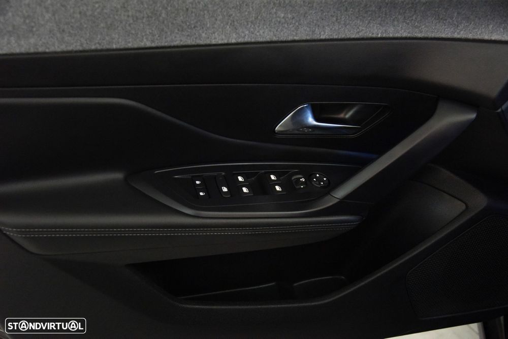 Peugeot 308 SW 1.2 PureTech Allure EAT8 - 33