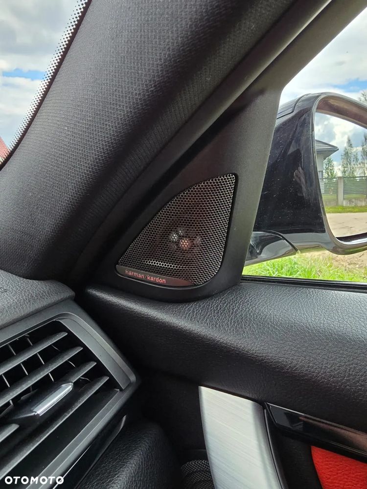 BMW Seria 3 335d xDrive M Sport Shadow sport - 14