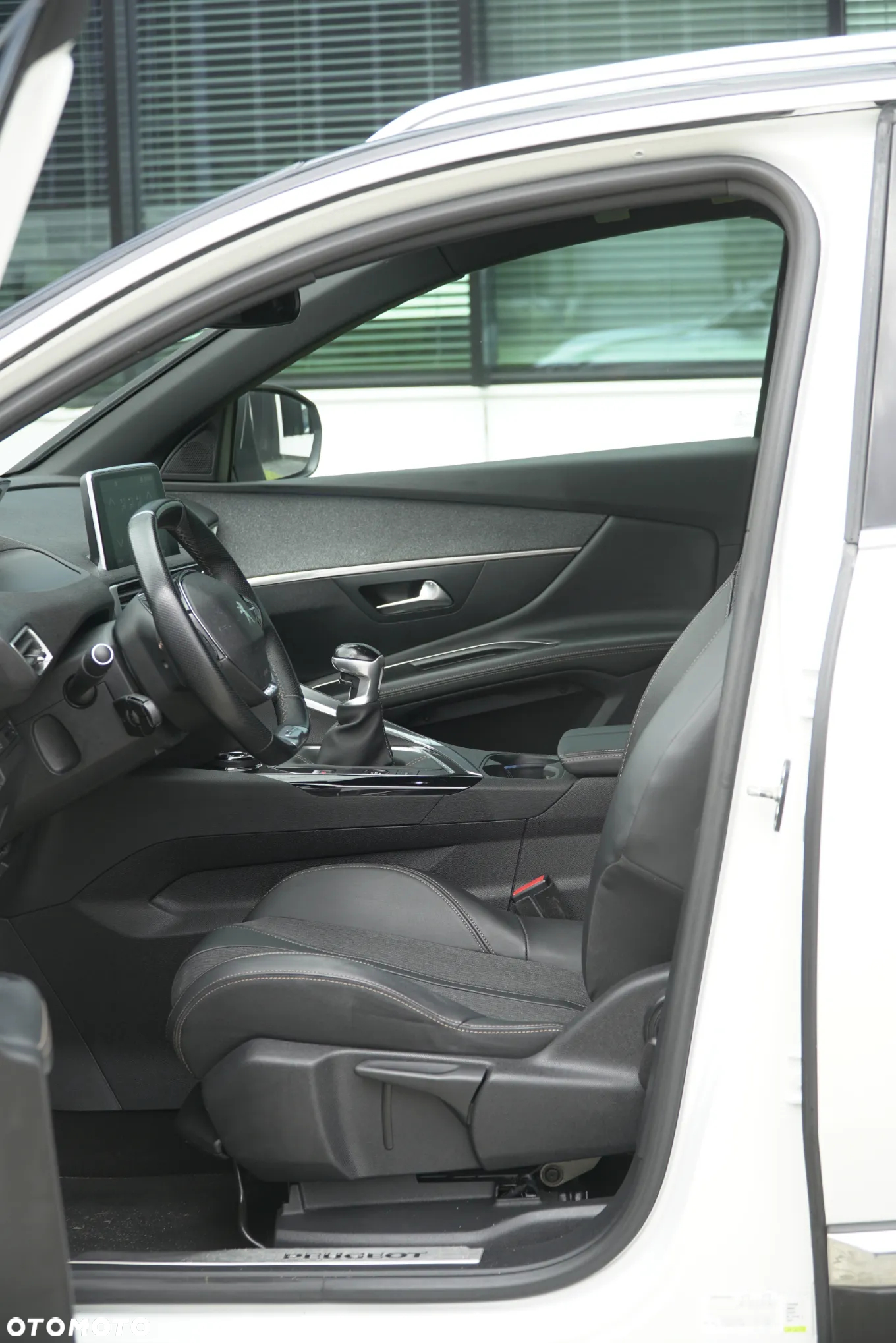 Peugeot 3008 1.5 BlueHDi Active Pack S&S - 16