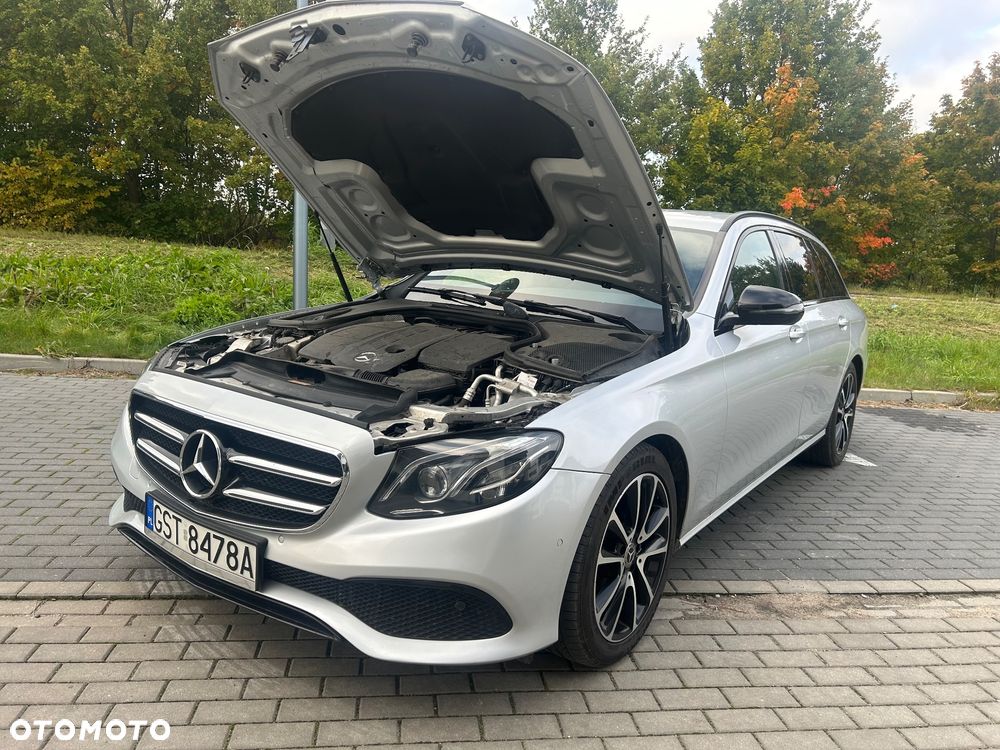 Mercedes-Benz Klasa E 220 d T 9G-TRONIC - 14