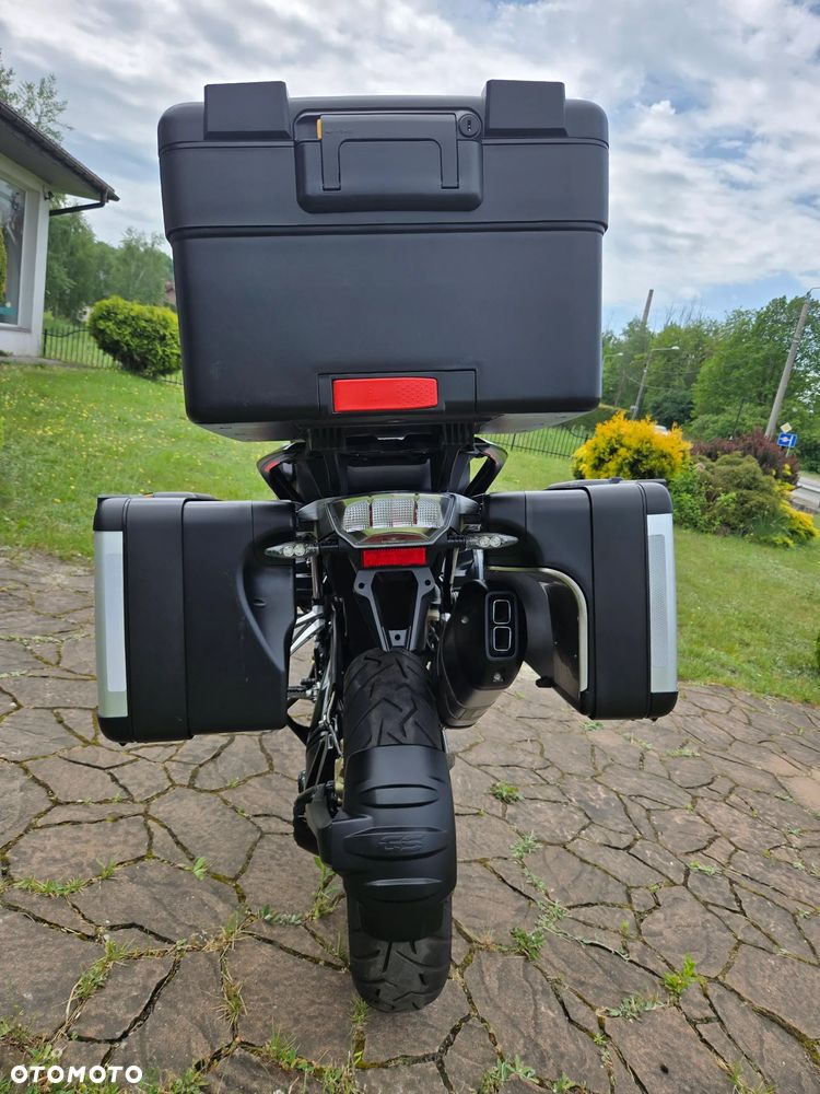 BMW R - 7