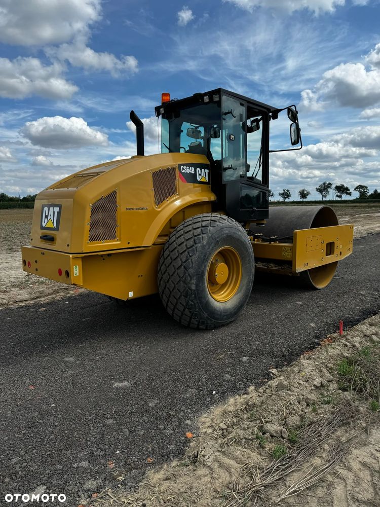 Caterpillar CS 64 B - 4