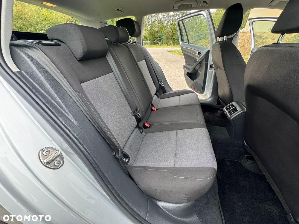 Volkswagen Golf VII 1.6 TDI BMT Comfortline - 24