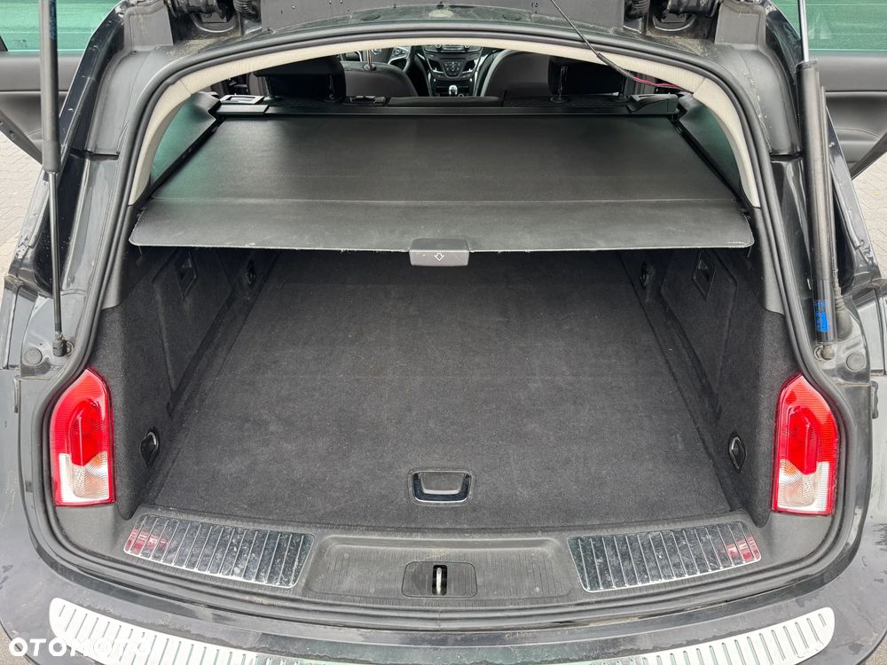 Opel Insignia CT 2.0 CDTI S&S - 38