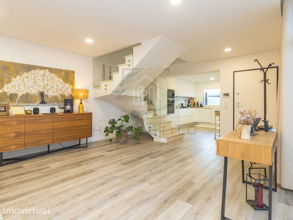 Moradia T3 Exclusiva | Rua João Chagas Sesimbra (2970) | Habiestilo - Grande imagem: 5/60